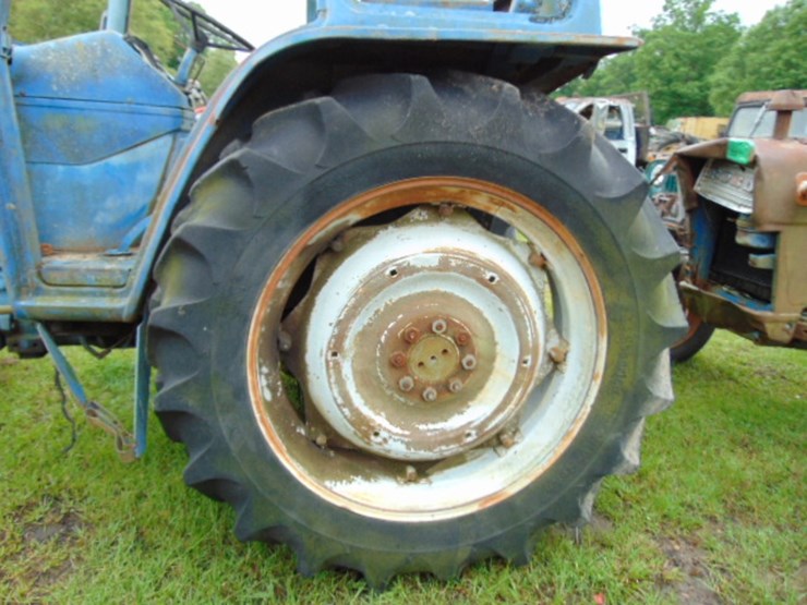 ford-4000-image-5