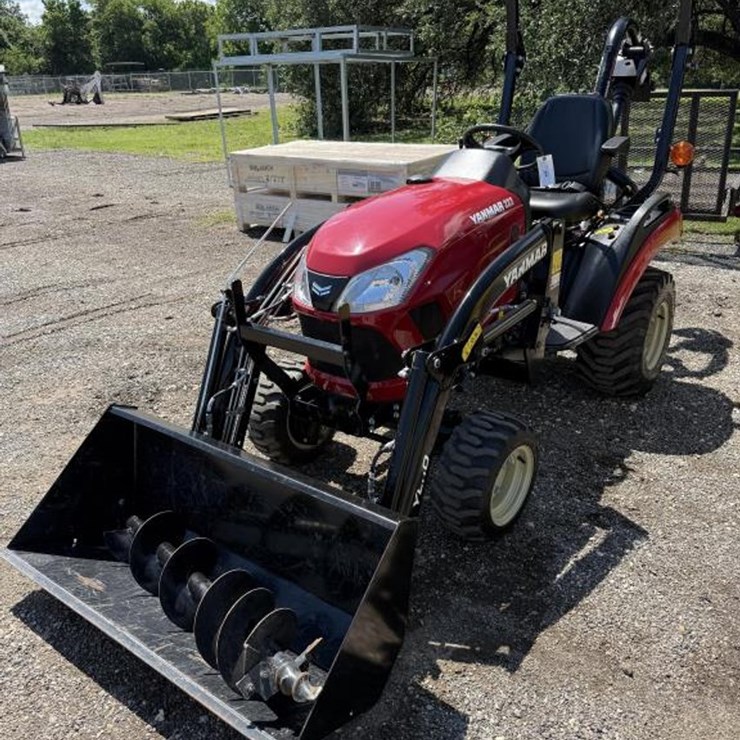 2023 YANMAR 223