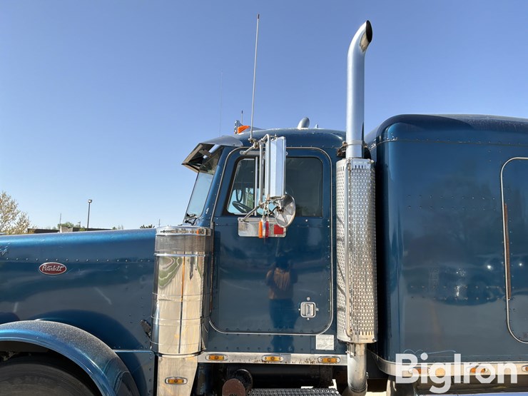 1988-peterbilt-379-image-11