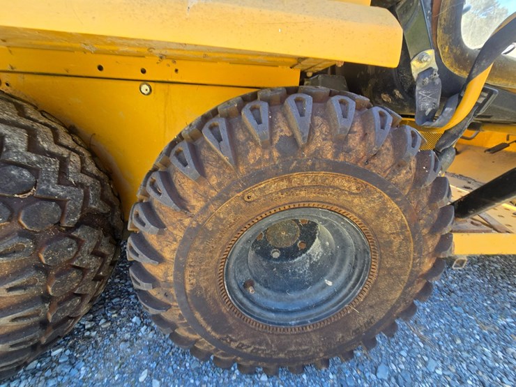#24312-•-caterpillar-worksite-6x4-image-43