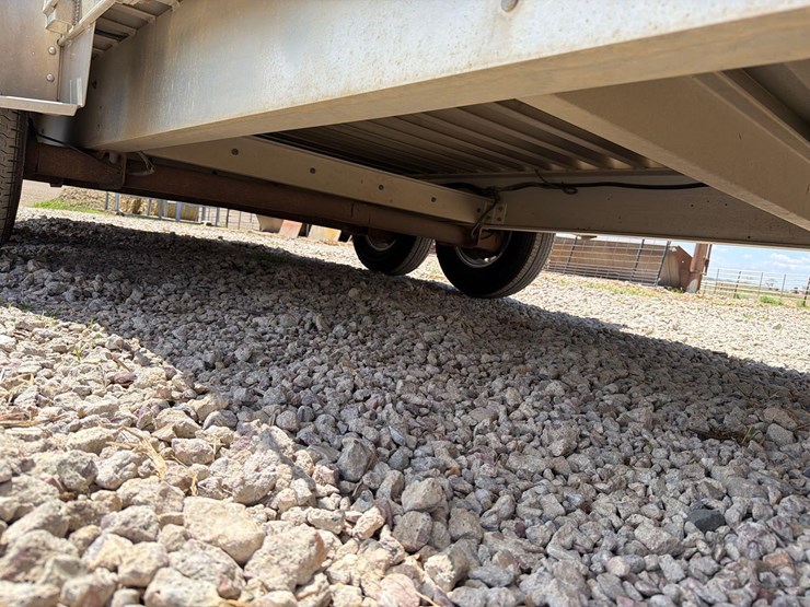 2020-eby-86”-x-24-1/2ft-bumper-hitch-flatbed-trailer—1-owner-image-27