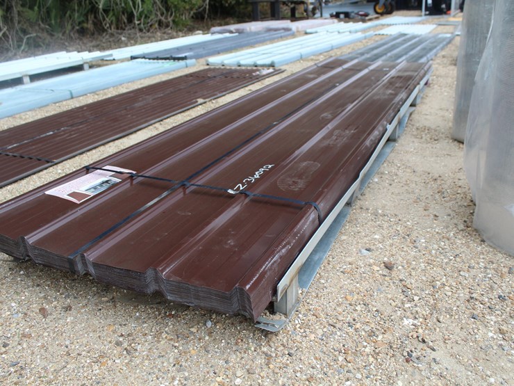#5182-•-bundle-of-3ft-x-12ft-brown-metal-roof-panels-image-1