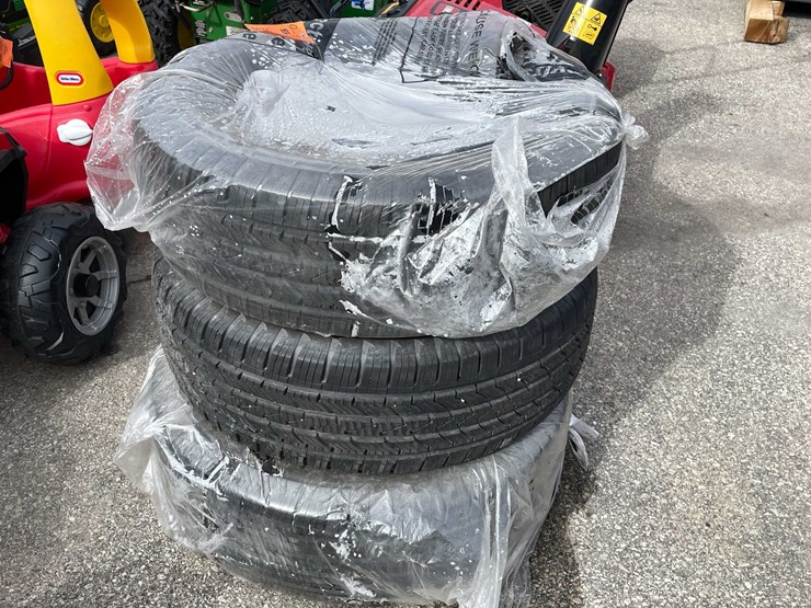 #9075-•-tires-(o3)-image-1