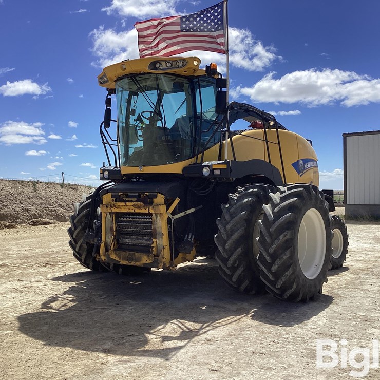 2015 NEW HOLLAND FR700