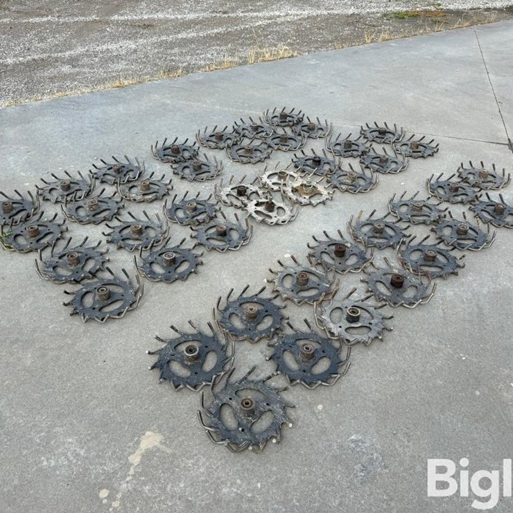 Schlagel Closing Wheels