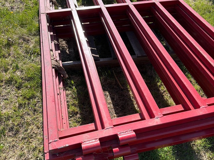 6-8ft-livestock-gates-image-5