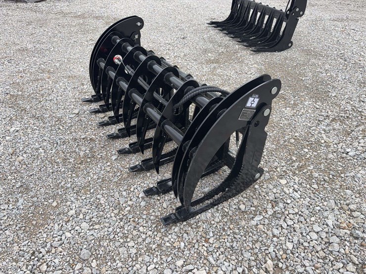 2026-giyi-72"-skid-steer-grapple-image-1