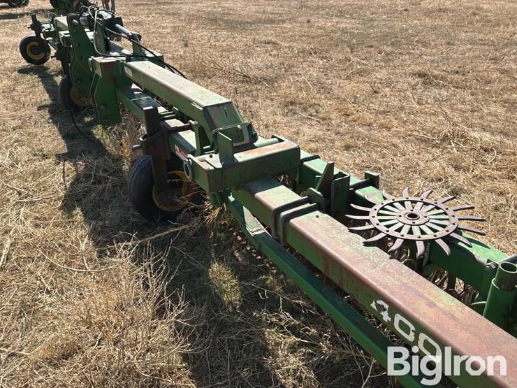 john-deere-400-image-12