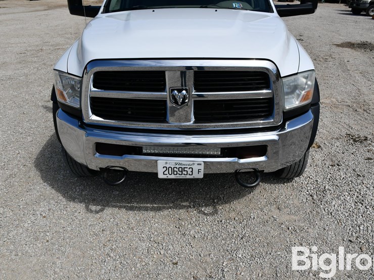 2011-dodge-ram-5500-image-9