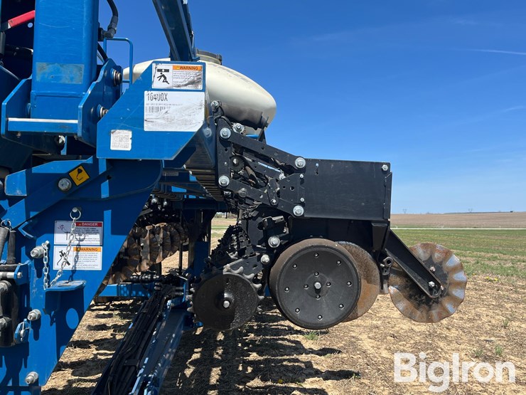 2023-kinze-3605-image-15