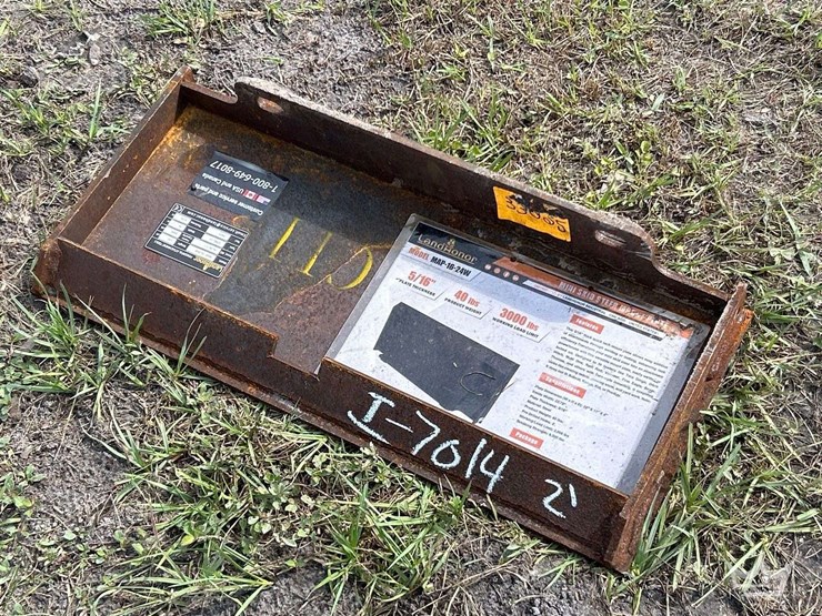 2025-landhonor-map-16-24w-toro-cii-mounting-plate-skid-steer-attachment-image-1