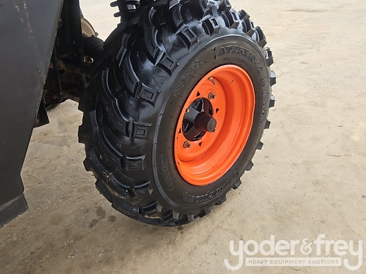 2013-bobcat-3400xl-image-11