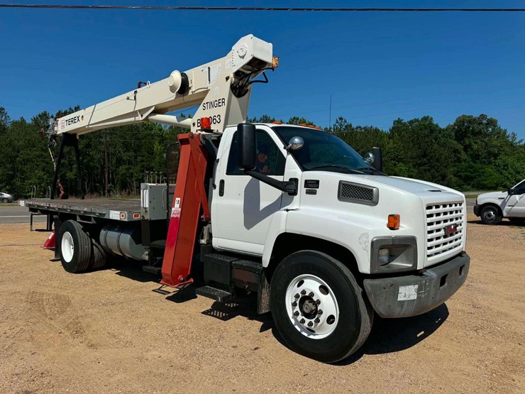 2008-gmc-7500-image-6