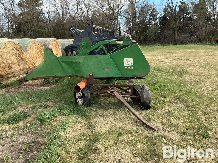 1988-john-deere-920-image-7