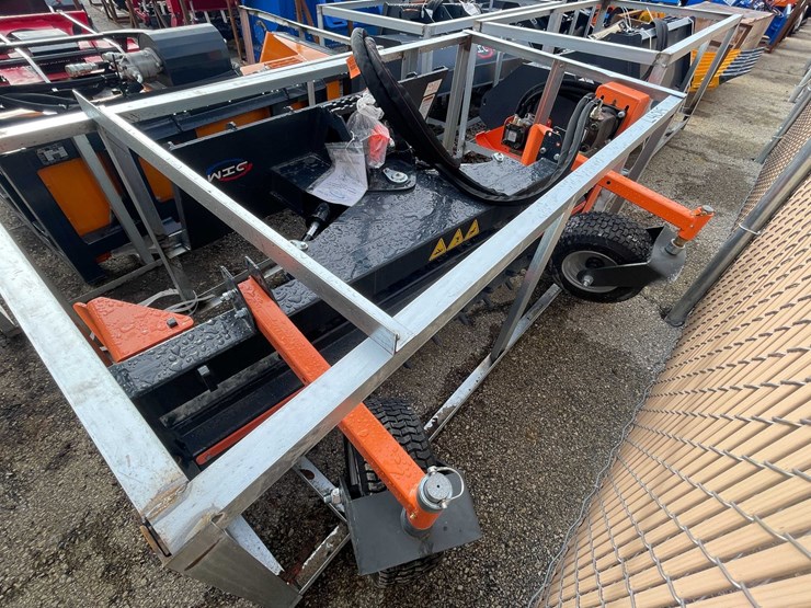 #9032-•-unused-wig-skid-steer-72"-skid-steer-harley-landscape-rake-(o12)-image-1