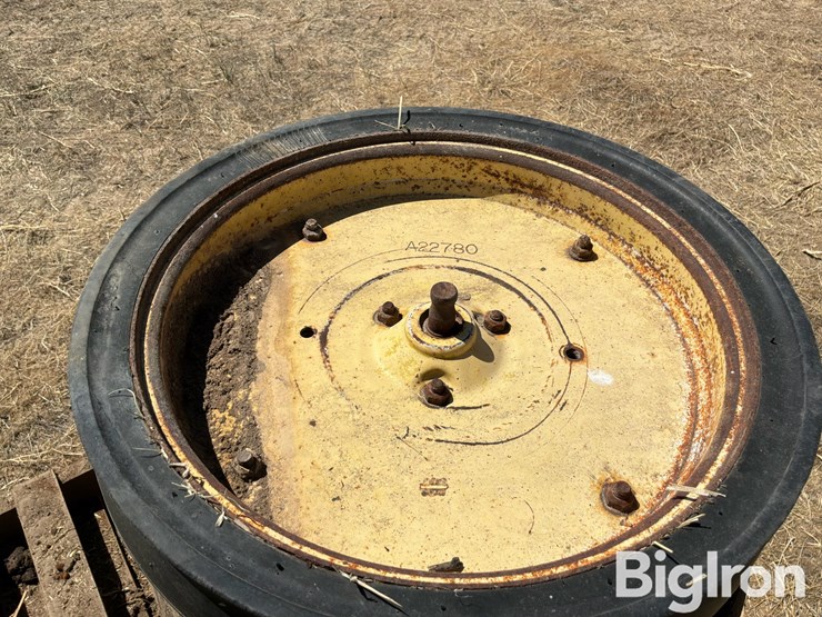 john-deere-7300-image-16