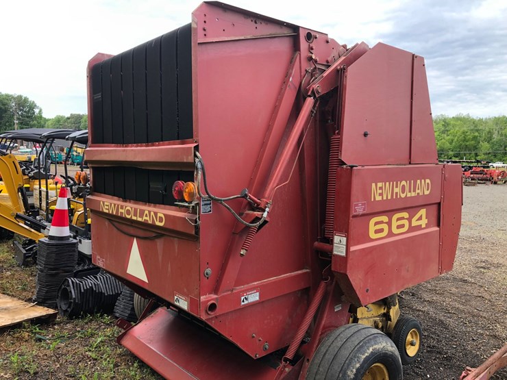 new-holland-664-image-4
