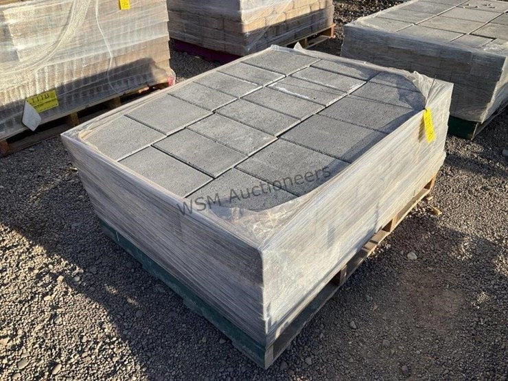 pallet-of-stone-pavers-image-4