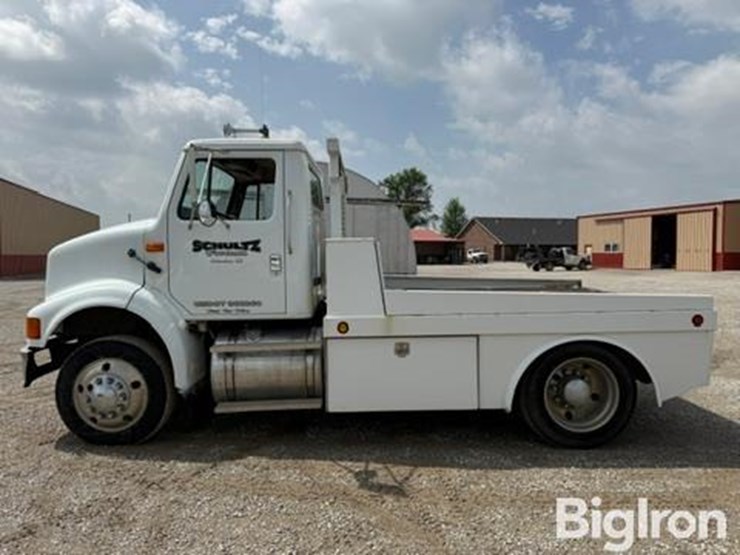 1990-international-7100-image-8