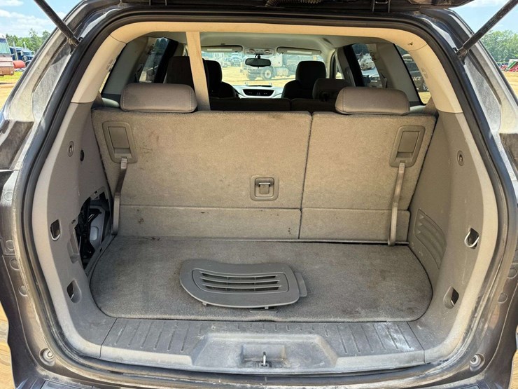 2014-chevrolet-traverse-image-19