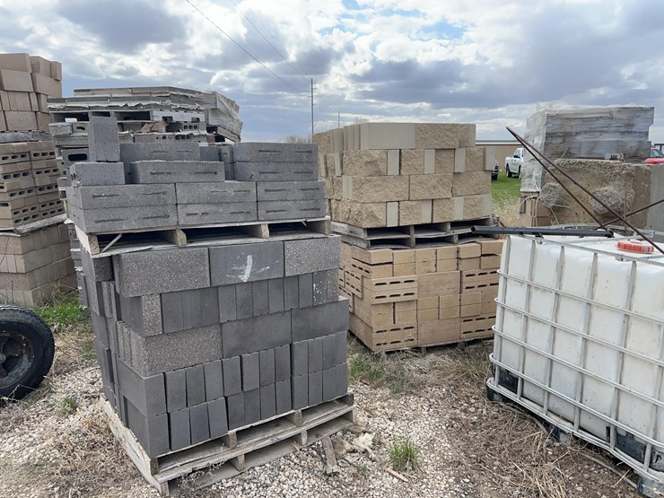 brick-and-cement-block-image-3