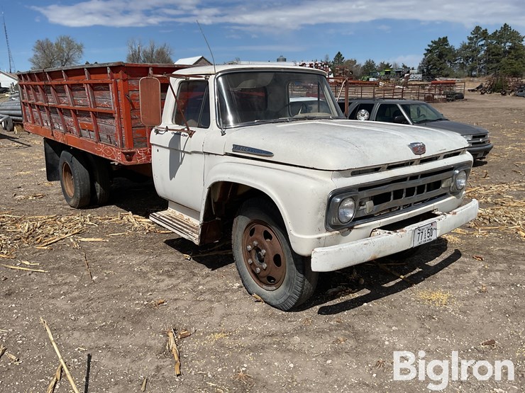 1961-ford-f600-image-3