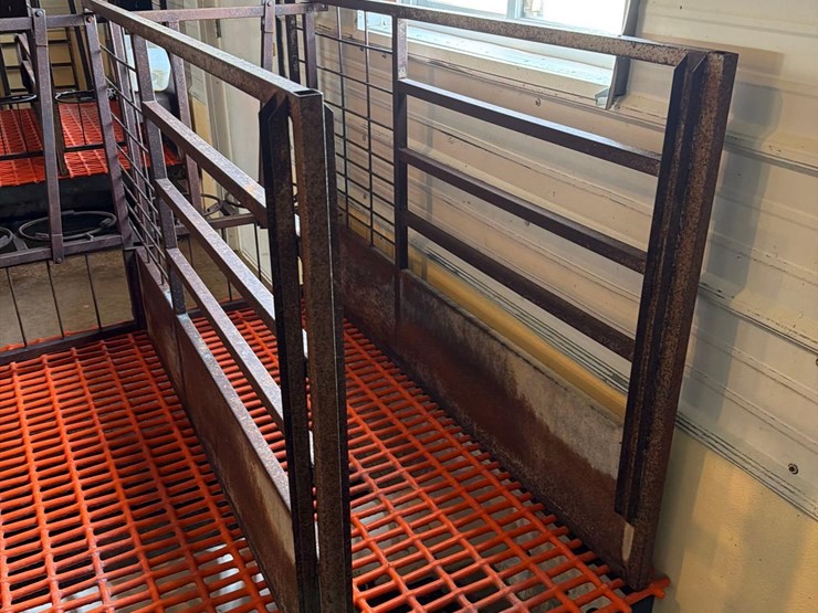50-metal-calf-crates-image-25