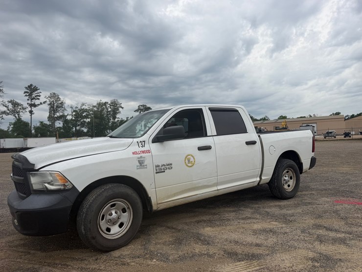 2020-dodge-ram-1500-image-1