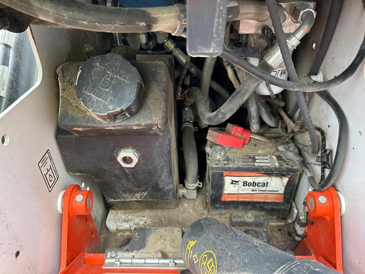 2020-bobcat-mt85-image-16