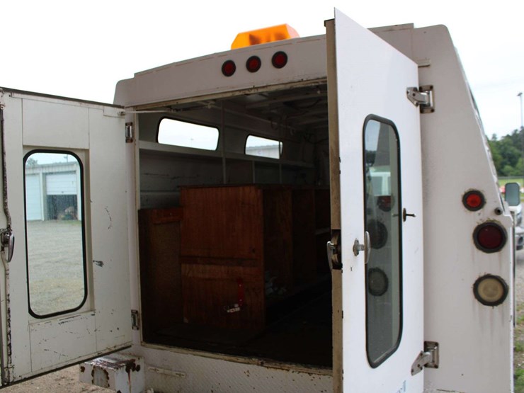 1982-ford-ecoline-work-truck-e-350-1fdje37g6cha21219-mileage:-39415-image-16