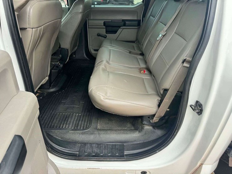 2017-ford-f550-sd-image-17
