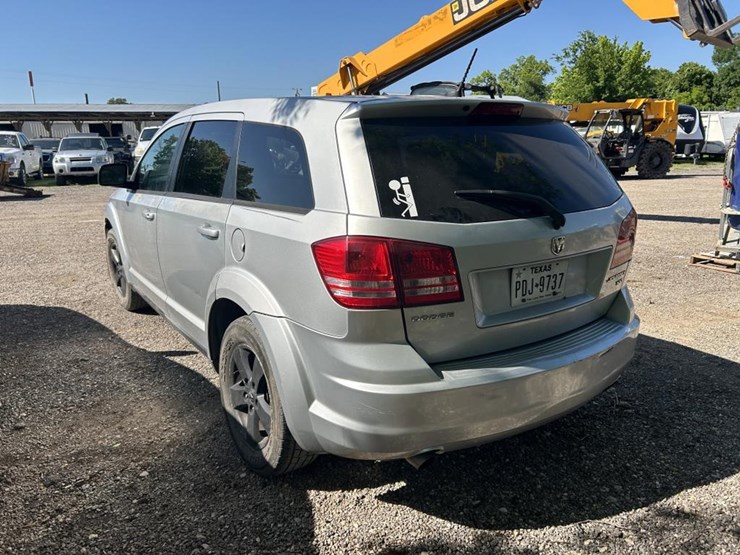 2009-dodge-journey-sxt-image-8