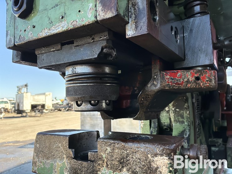 massey-ferguson-730-image-20