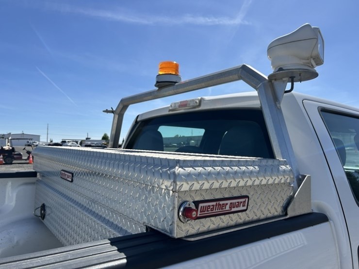 2011-ford-f150-xl-image-31