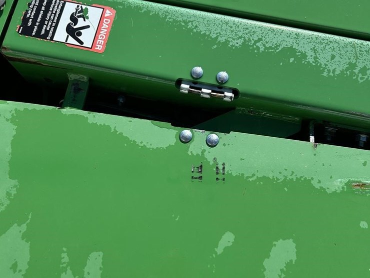 2016-john-deere-l340-image-29