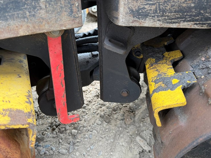 #3922-•-wacker-neuson-roller-compactor-image-12