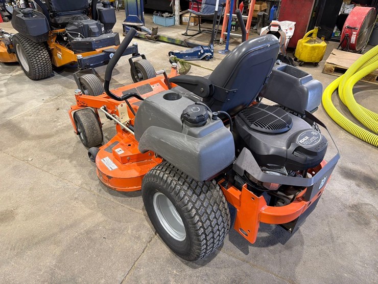husqvarna-mz52-zero-turn-lawnmower-image-3
