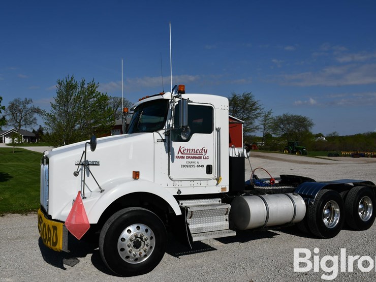 2007-kenworth-t800-image-1