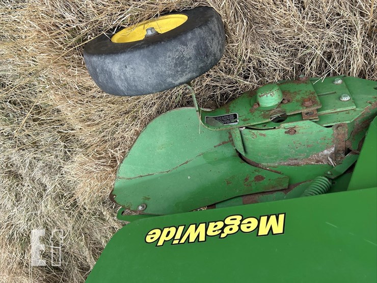 2002-john-deere-567-image-28