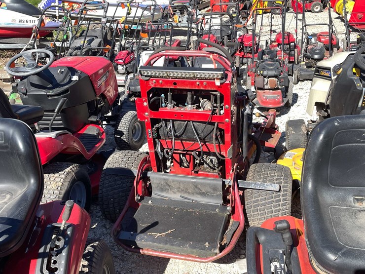 #6959-•-toro-grand-stand-stand-mower-image-4