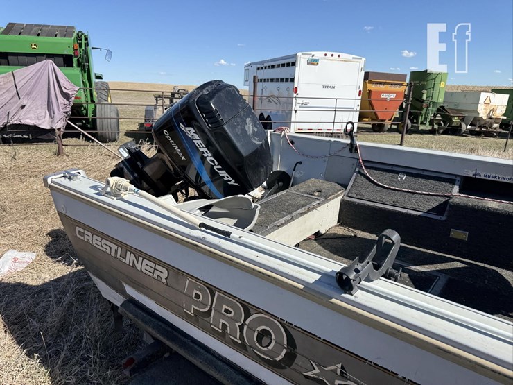 crestliner-pro-am-18-ft.-boat-w/-trailmaster-trail-image-6