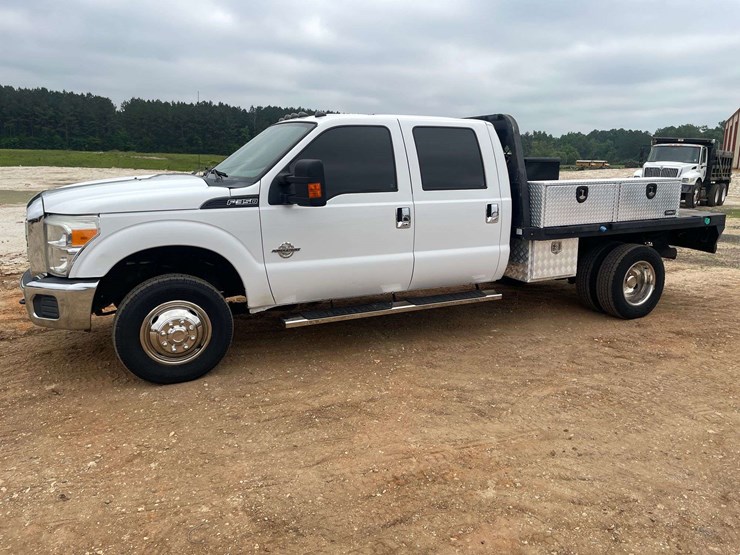 2015-ford-f350-image-1