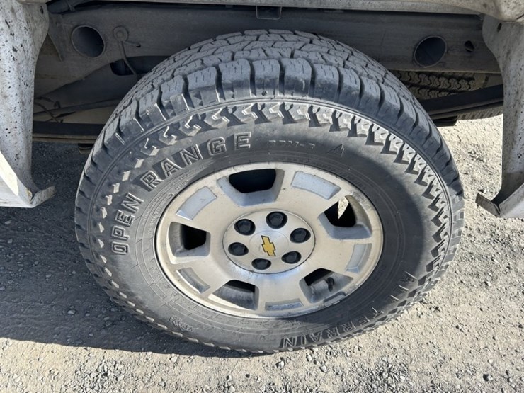 2013-chevrolet-silverado-1500-image-35