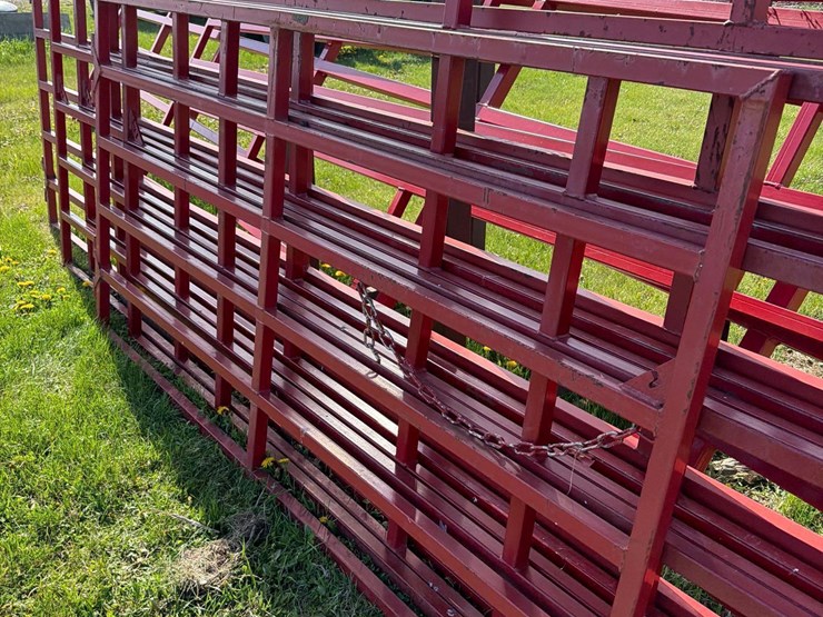 7-various-sized-gates-image-11