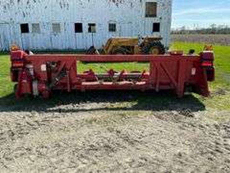 2011-case-ih-3206-image-4