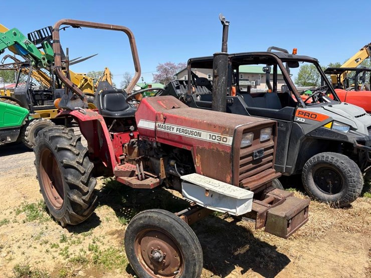massey-ferguson-1030-image-4