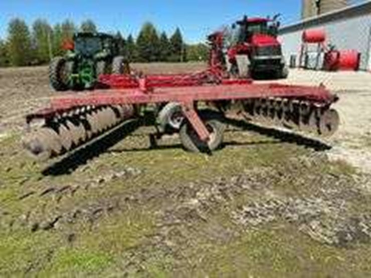 case-ih-3950-image-6
