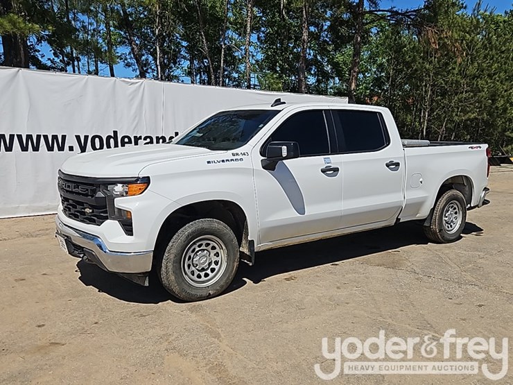 2022-chevrolet-silverado-1500-image-1