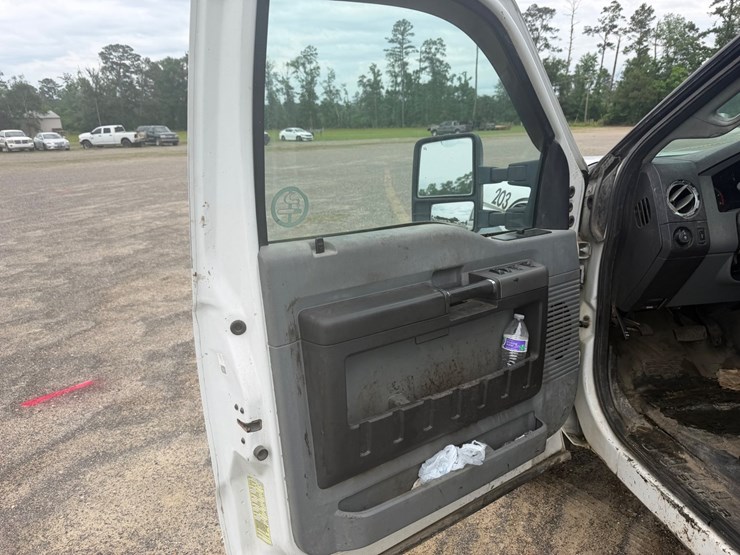 2012-ford-f450-image-11