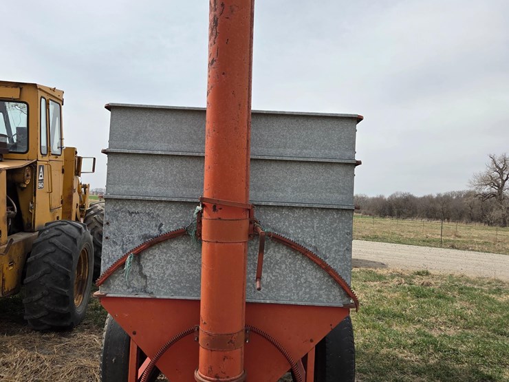 heider-rs-feed-wagon-image-6